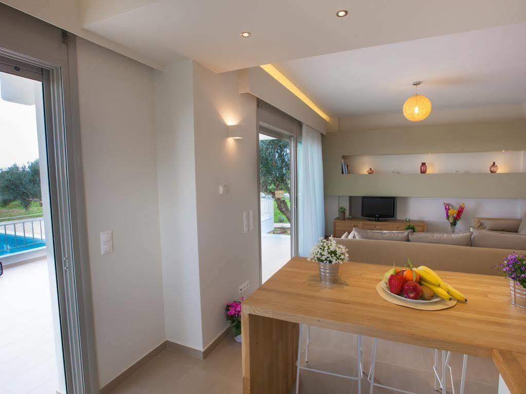 Abelia Luxurious Villas Finikounta Dış mekan fotoğraf
