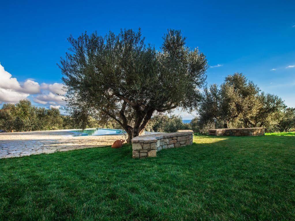 Abelia Luxurious Villas Finikounta Dış mekan fotoğraf